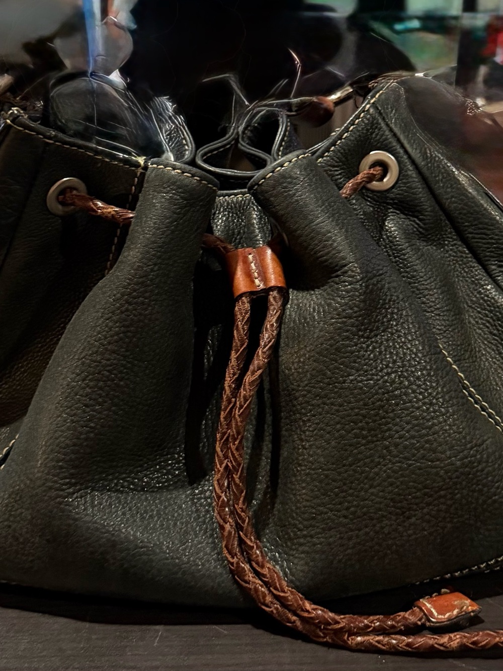 VTG Fossil black pebbled leather hobo bucket bag